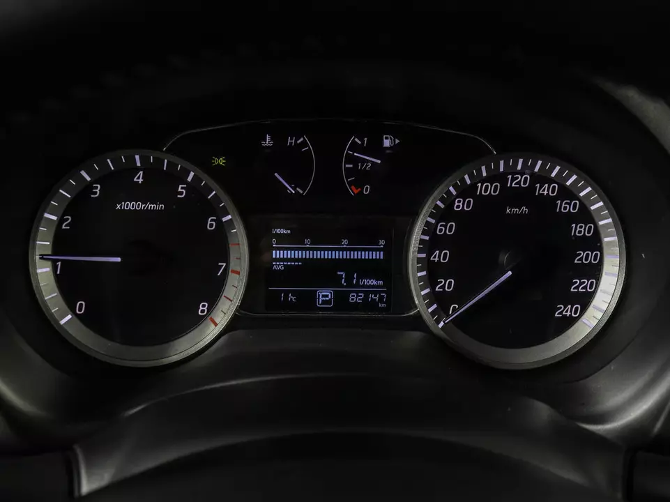 Nissan Tiida, фото №14