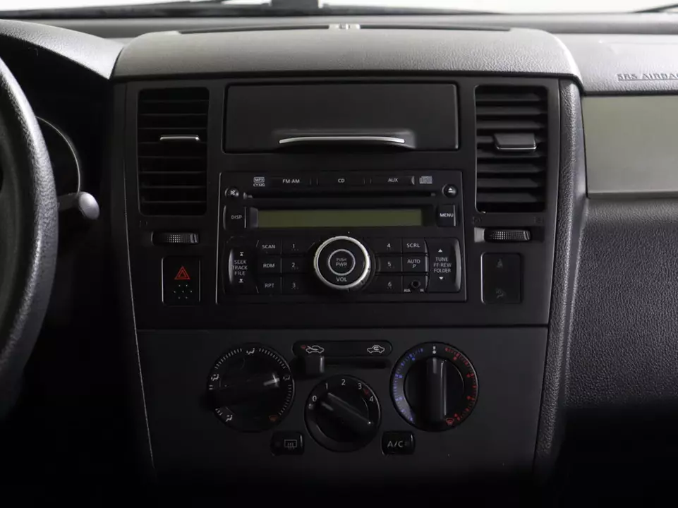 Nissan Tiida, фото №13