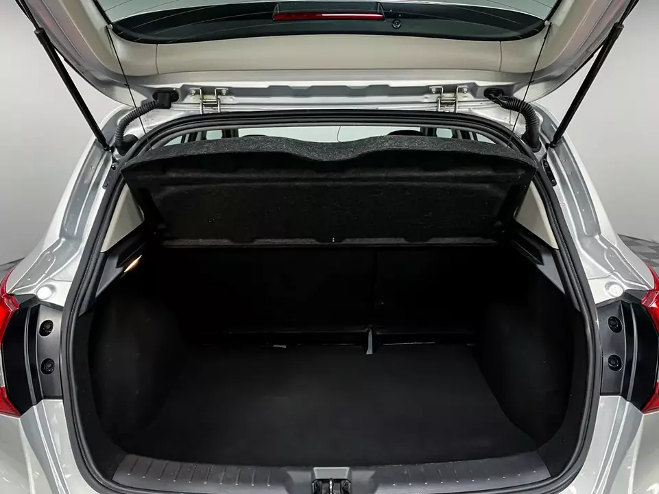 Nissan Tiida, фото №14