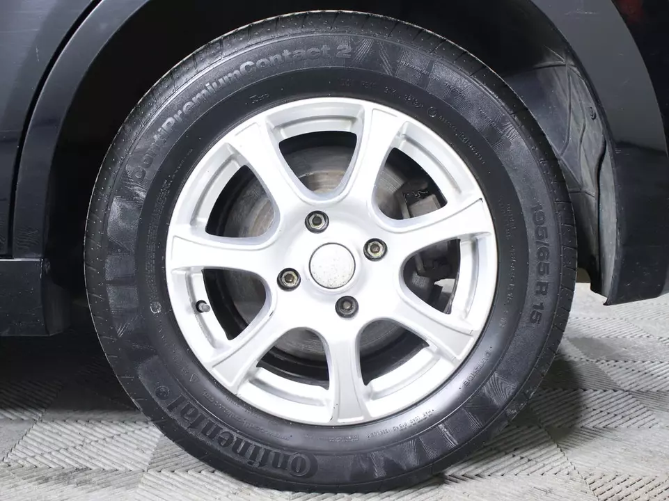 Nissan Tiida, фото №15