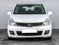 Nissan Tiida, фото №2