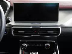 Geely Coolray, фото №13