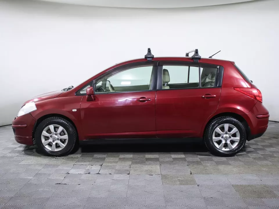 Nissan Tiida, фото №8