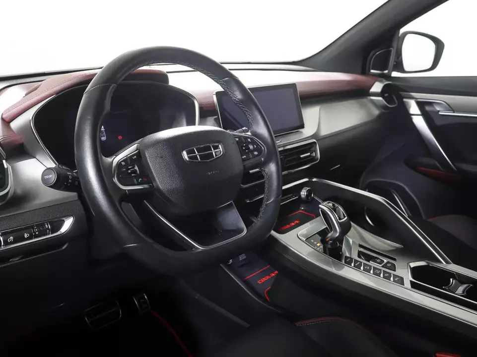 Geely Coolray, фото №14