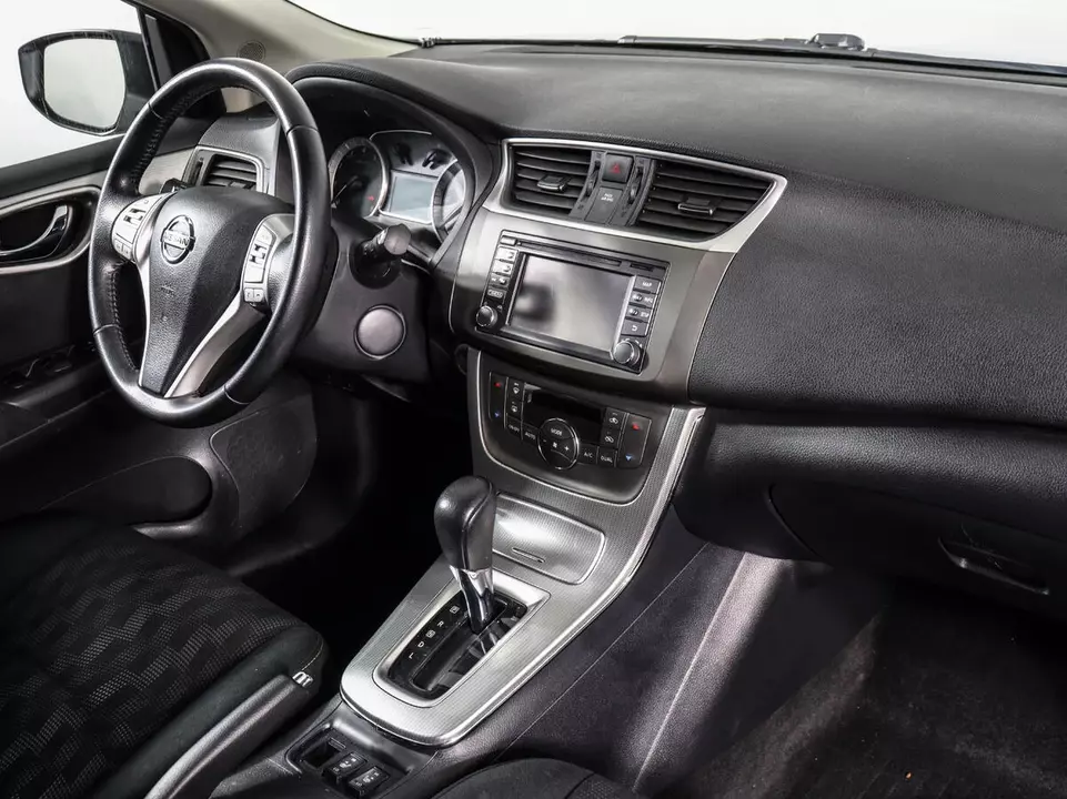 Nissan Tiida, фото №10