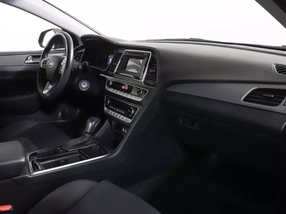 Hyundai Sonata, фото №9