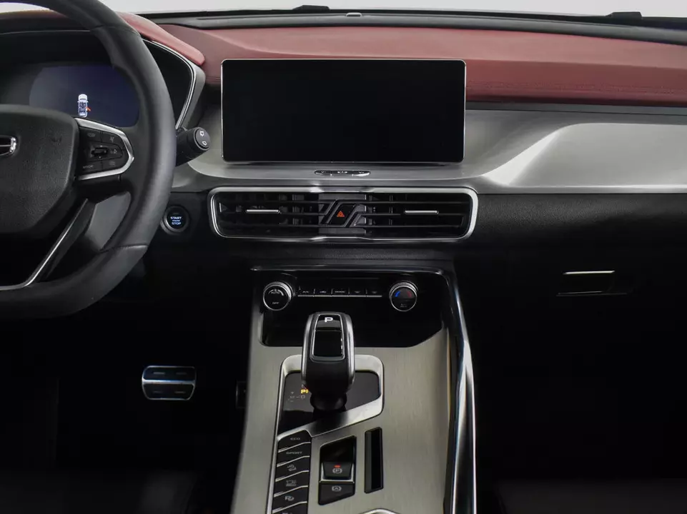 Geely Coolray, фото №11