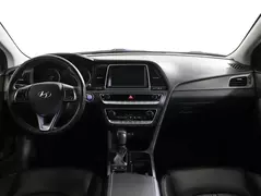 Hyundai Sonata, фото №11