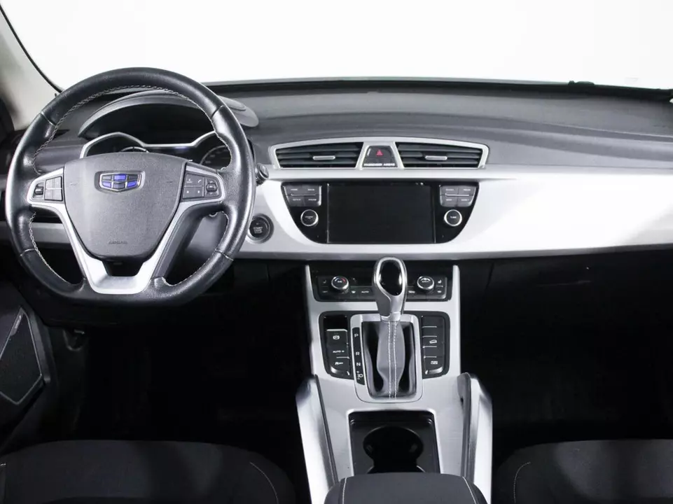 Geely Atlas, фото №12
