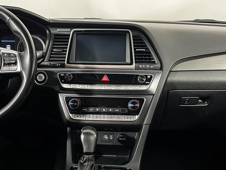 Hyundai Sonata, фото №11