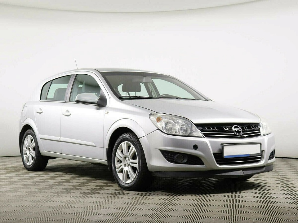 Opel Astra H Рестайлинг, фото №2