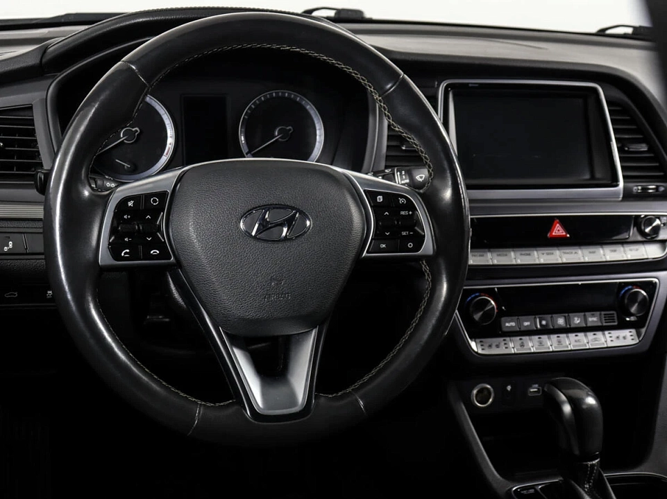 Hyundai Sonata, фото №15