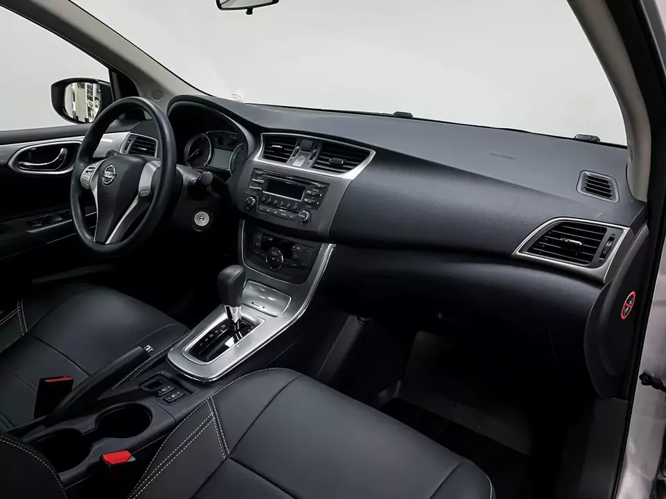 Nissan Tiida, фото №11