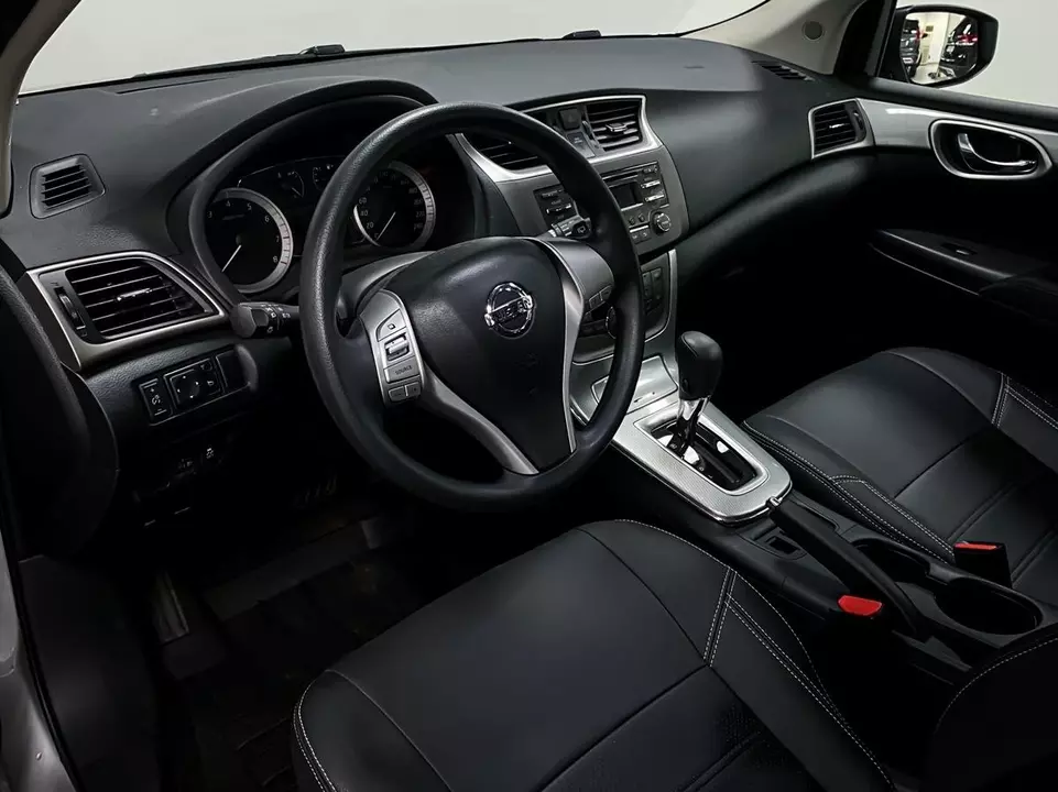 Nissan Tiida, фото №9