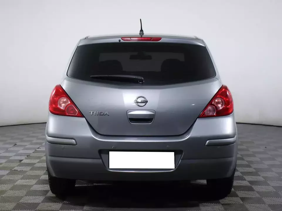 Nissan Tiida, фото №6