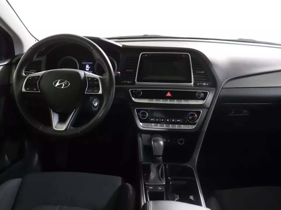 Hyundai Sonata, фото №11