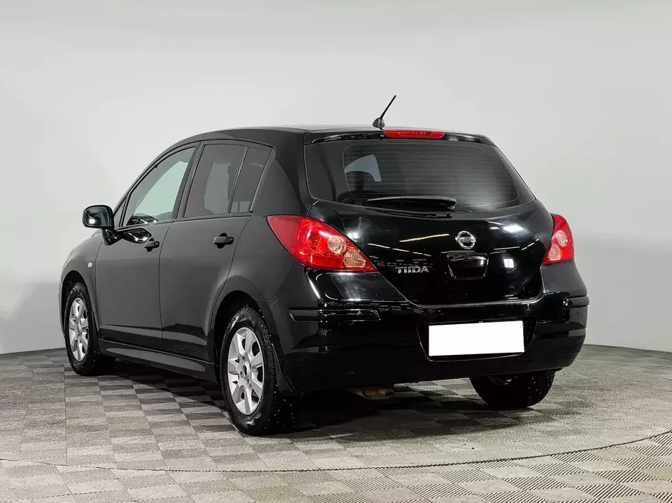 Nissan Tiida, фото №7