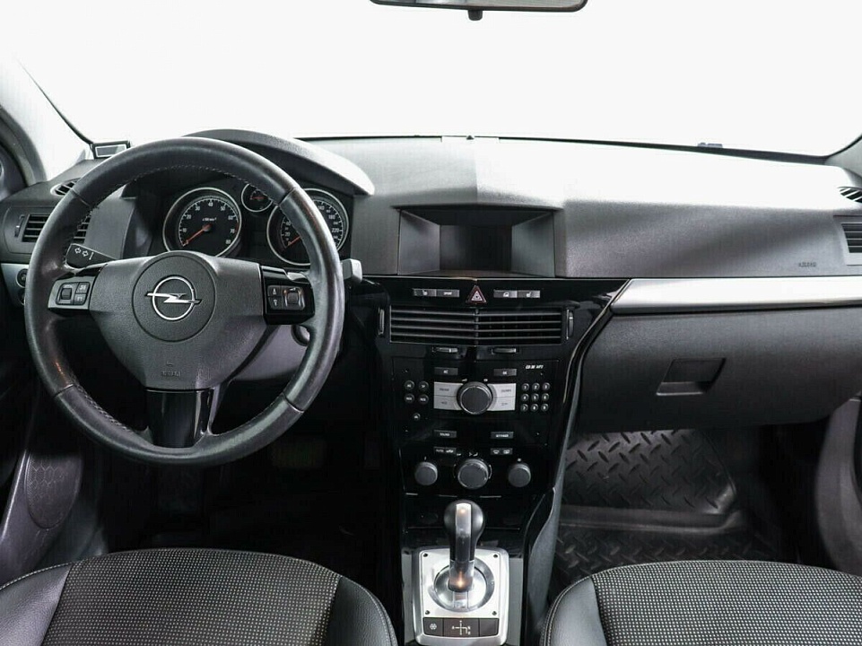 Opel Astra H Рестайлинг, фото №6