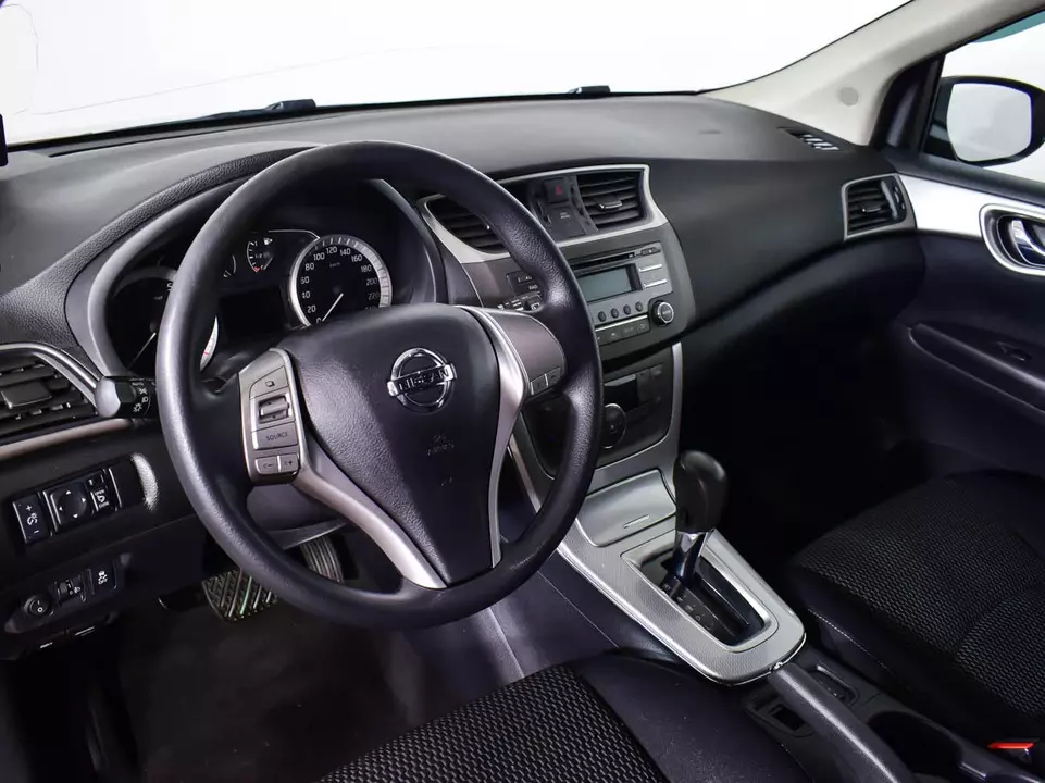 Nissan Tiida, фото №13