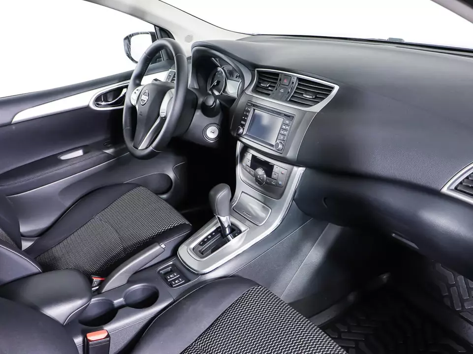 Nissan Tiida, фото №11