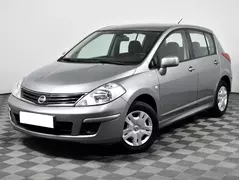 Nissan Tiida, фото №1